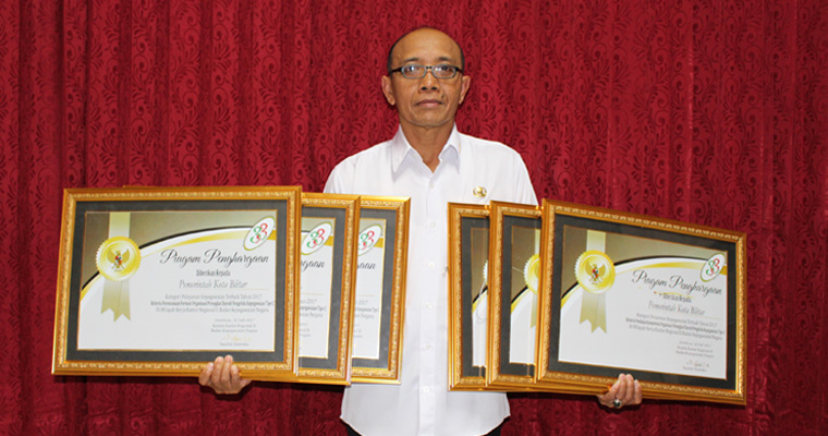 BKD Kota Blitar kembali meraih penghargaan 6 Kategori Terbaik Se-Jatim 